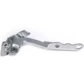 Петля капота левая Джили Эмгранд Geely Emgrand EC-7/EC-7RV Geely 1062002606