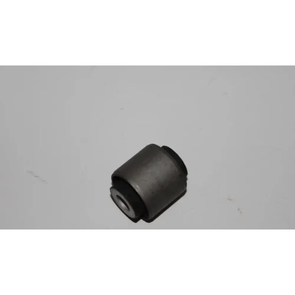Сайлентблок заднего рычага (бумеранга) MG 550 SAIC 30000167