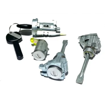 Комплект ключів і личинок Geely MK2/MK Cross Джили МК/МК Крос 1018011447