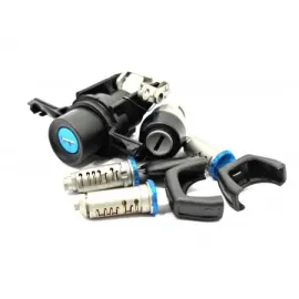 Комплект ключів і личинок Чері Амулет Chery Amulet Ліцензія A11-8CB6105H4